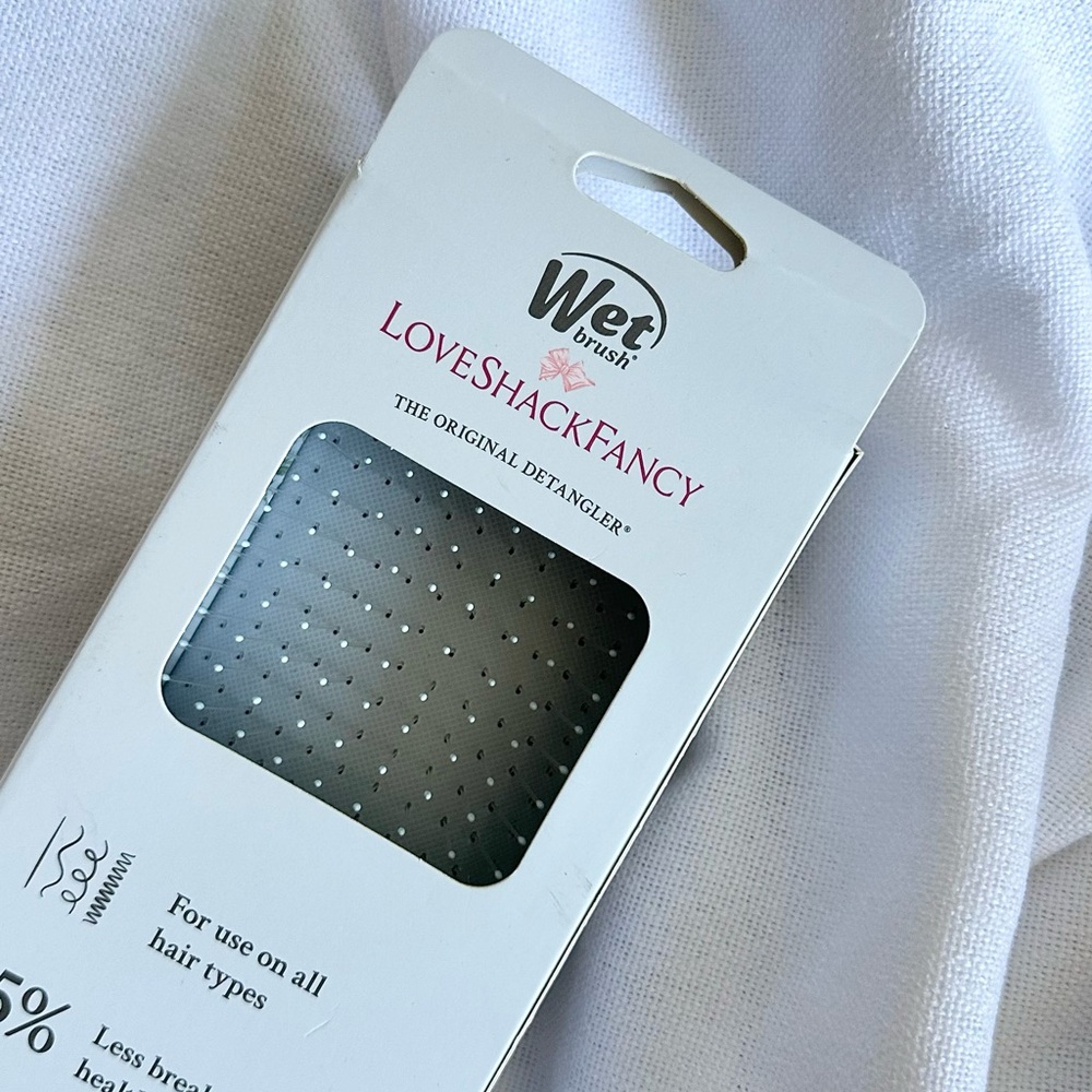 LoveShackFancy X Wet Brush Paddle Detangler Hair Brush English Ivy Blue - Picture 2 of 4
